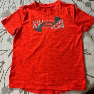 Under Armour boys orange short sleeve tee size youth small